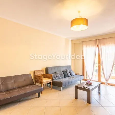 Lux - One Bedroom , Living , Kitchen , Bathroom - For 1 To 7 People, Also For Parties & Gatherings Up To 25 People, Only 15 Minutes From Thessaloniki Center And 8' Minutes From Thessaloniki Airport Neon Rysion