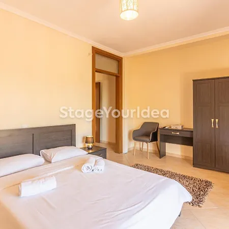 Apartment Lux - One Bedroom , Living , Kitchen , Bathroom - For 1 To 7 People, Also For Parties & Gatherings Up To 25 People, Only 15 Minutes From Thessaloniki Center And 8' Minutes From Thessaloniki Airport Neon Rysion