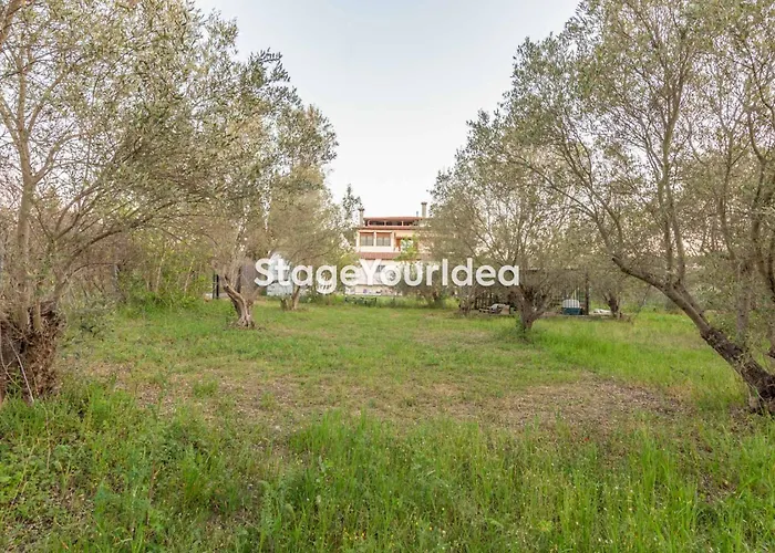 公寓 Lux - One Bedroom , Living , Kitchen , Bathroom - For 1 To 7 People, Also For Parties & Gatherings Up To 25 People, Only 15 Minutes From Thessaloniki Center And 8' Minutes From Thessaloniki Airport