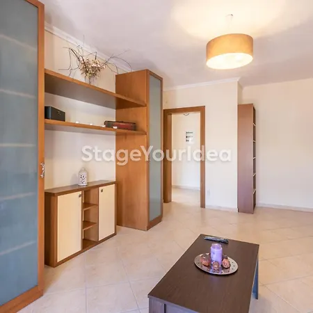 Lejlighed Lux - One Bedroom , Living , Kitchen , Bathroom - For 1 To 7 People, Also For Parties & Gatherings Up To 25 People, Only 15 Minutes From Thessaloniki Center And 8' Minutes From Thessaloniki Airport Neon Rysion