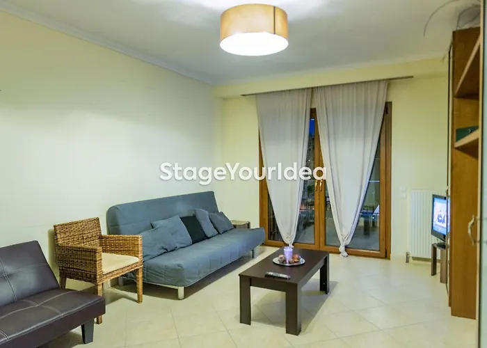 Apartamento Lux - One Bedroom , Living , Kitchen , Bathroom - For 1 To 7 People, Also For Parties & Gatherings Up To 25 People, Only 15 Minutes From Thessaloniki Center And 8' Minutes From Thessaloniki Airport