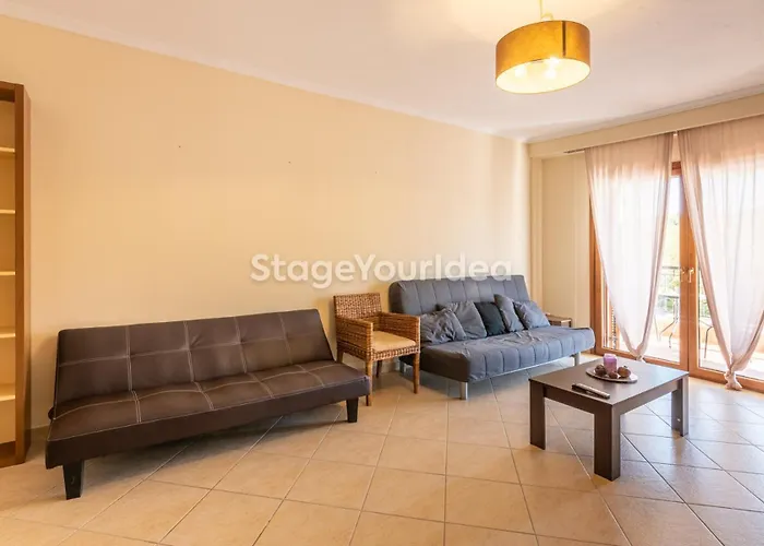 Lux - One Bedroom , Living , Kitchen , Bathroom - For 1 To 7 People, Also For Parties & Gatherings Up To 25 People, Only 15 Minutes From Thessaloniki Center And 8' Minutes From Thessaloniki Airport *
