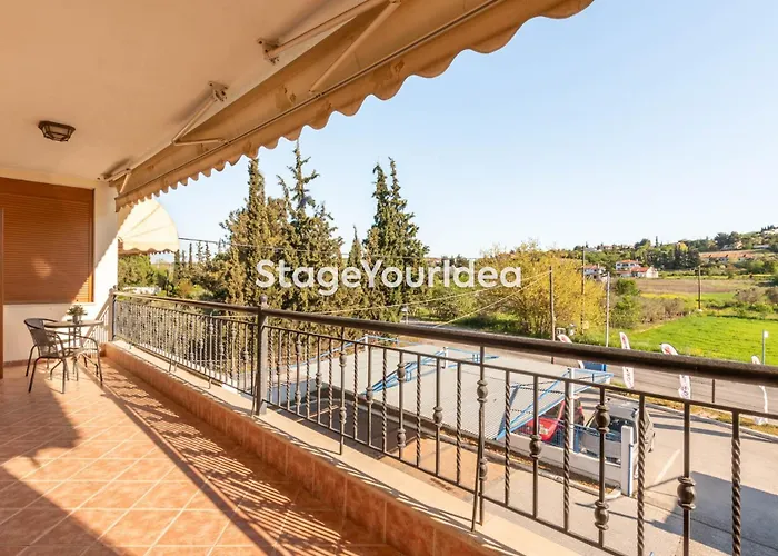 Lux - One Bedroom , Living , Kitchen , Bathroom - For 1 To 7 People, Also For Parties & Gatherings Up To 25 People, Only 15 Minutes From Thessaloniki Center And 8' Minutes From Thessaloniki Airport * Neon Rysion